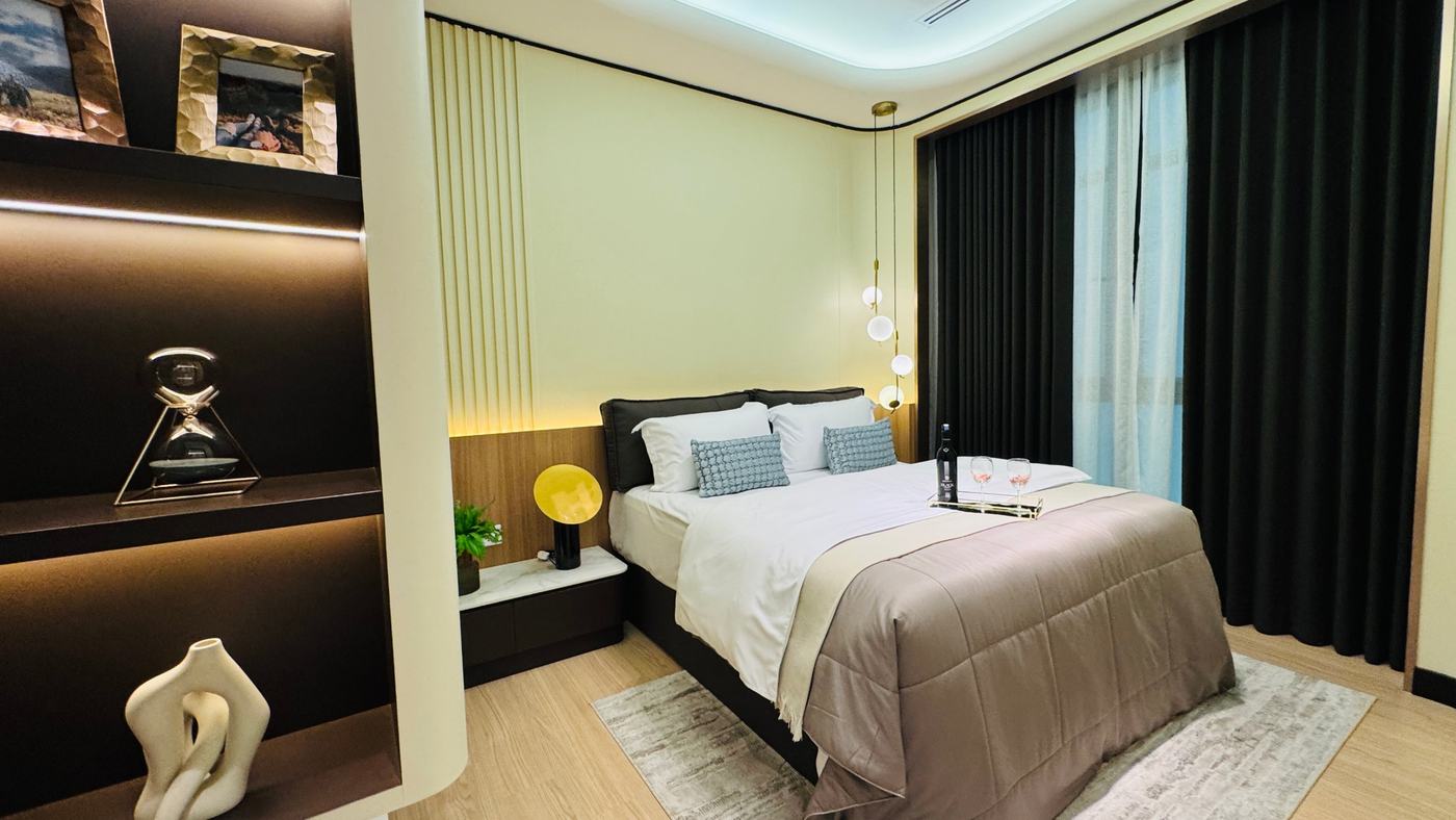 Type A show unit, master bedroom